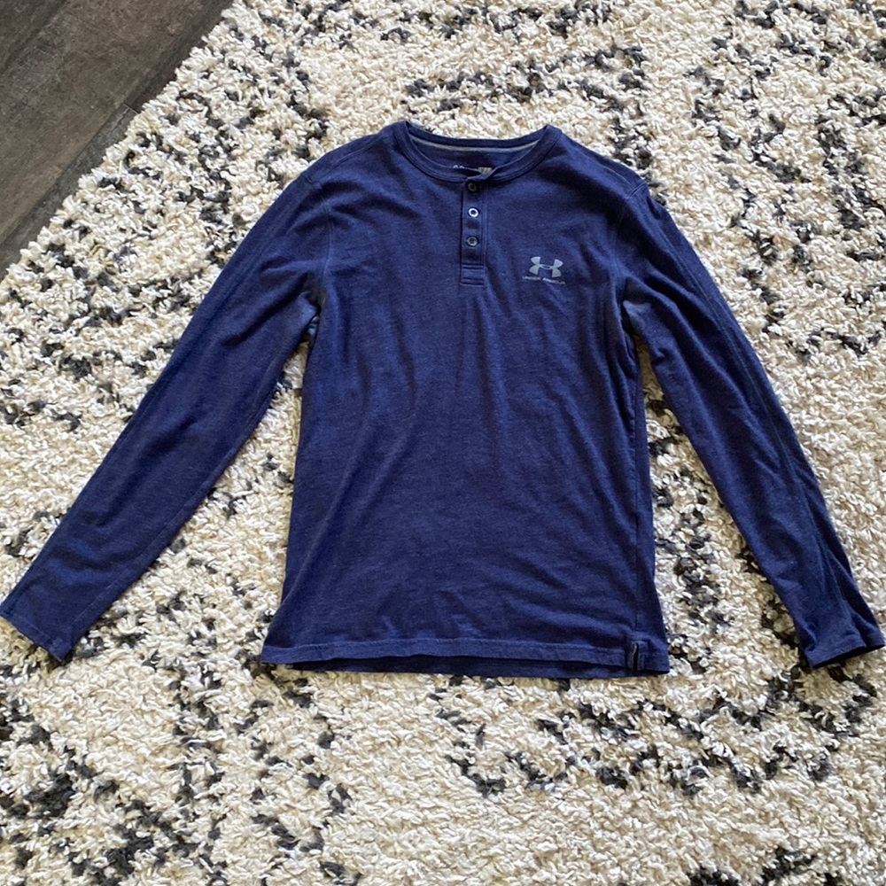 Long sleeve underarmor Henley